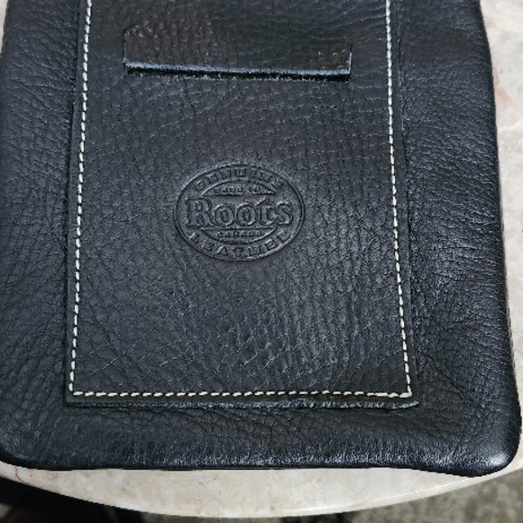 Roots Genuine Leather Black Men's Bag - Picture 7 of 8